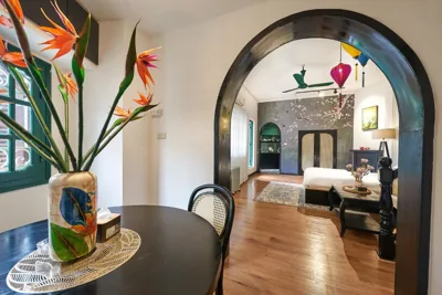 Ancient villa 108m2 duplex next to Hoan Kiem Lake! – Foto’s 7