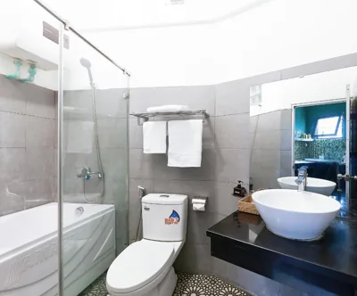 Ancient villa 108m2 duplex next to Hoan Kiem Lake! – Foto’s 12