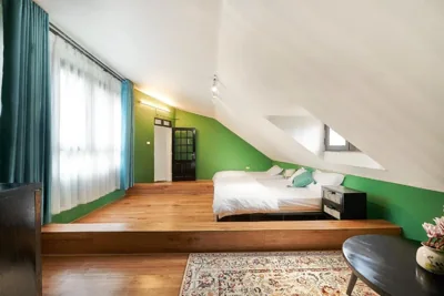 Ancient villa 108m2 duplex next to Hoan Kiem Lake! – Foto’s 15